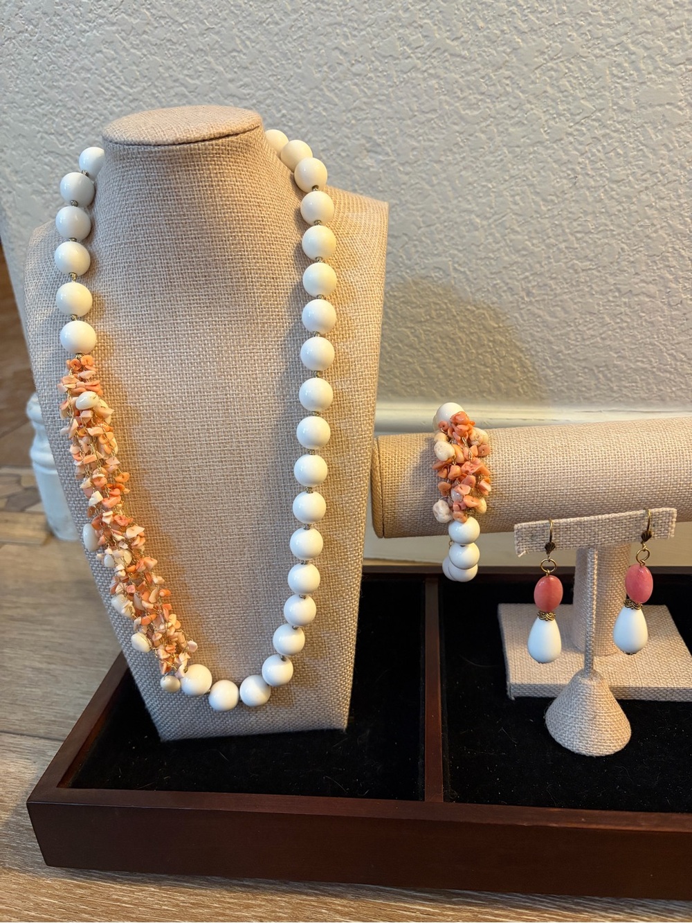 Gorgeous White Bead Necklace, bracelet & Earring Set with Coral Accents